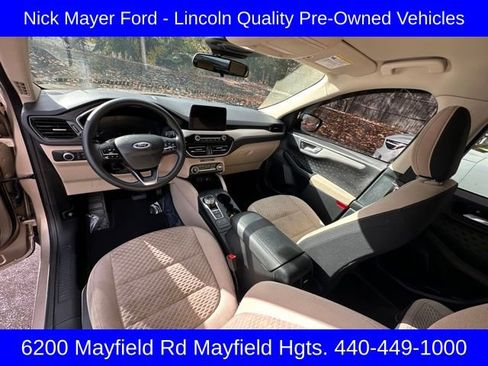 Used 2020 Ford Escape SE image 19