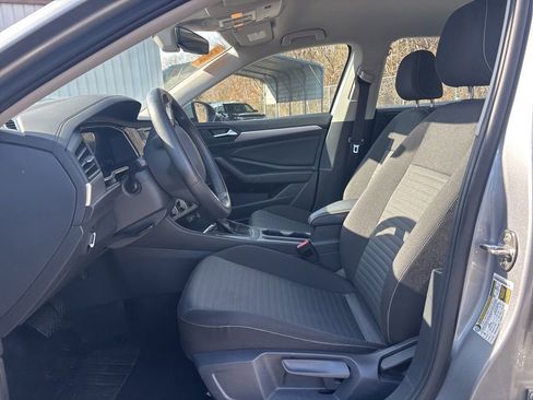 Used 2024 Volkswagen Jetta S image 4