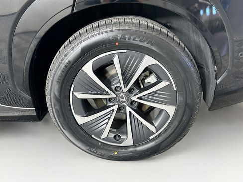 Used 2023 Lexus RZ 450e Premium w/ Technology Package AWD/4WD image 11
