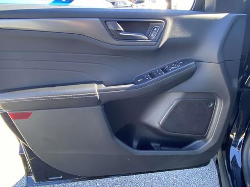 Used 2024 Ford Escape Active w/ Cold Weather Package image 13