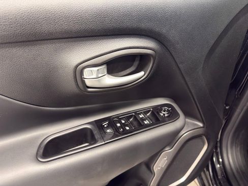 Used 2023 Jeep Renegade Limited w/ Sun/Sound Group image 30