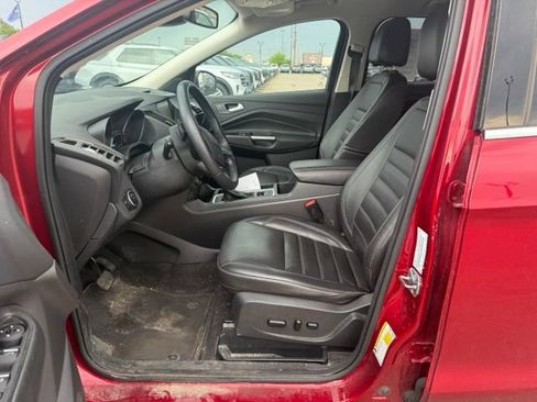 Used 2017 Ford Escape Titanium w/ Equipment Group 301A AWD/4WD image 14
