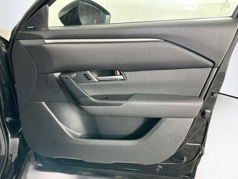 Used 2025 MAZDA CX-50 AWD 2.5 S w/ Premium Package image 32