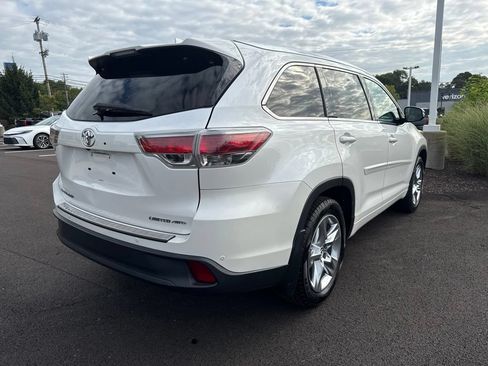 Used 2016 Toyota Highlander Limited w/ Driver Technology Package AWD/4WD image 5