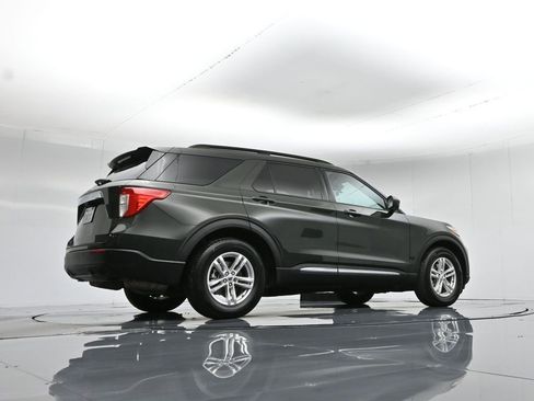 Certified 2022 Ford Explorer XLT image 54