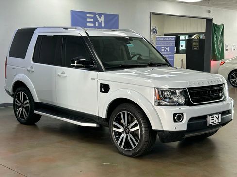 Used 2016 Land Rover LR4 HSE LUX image 2