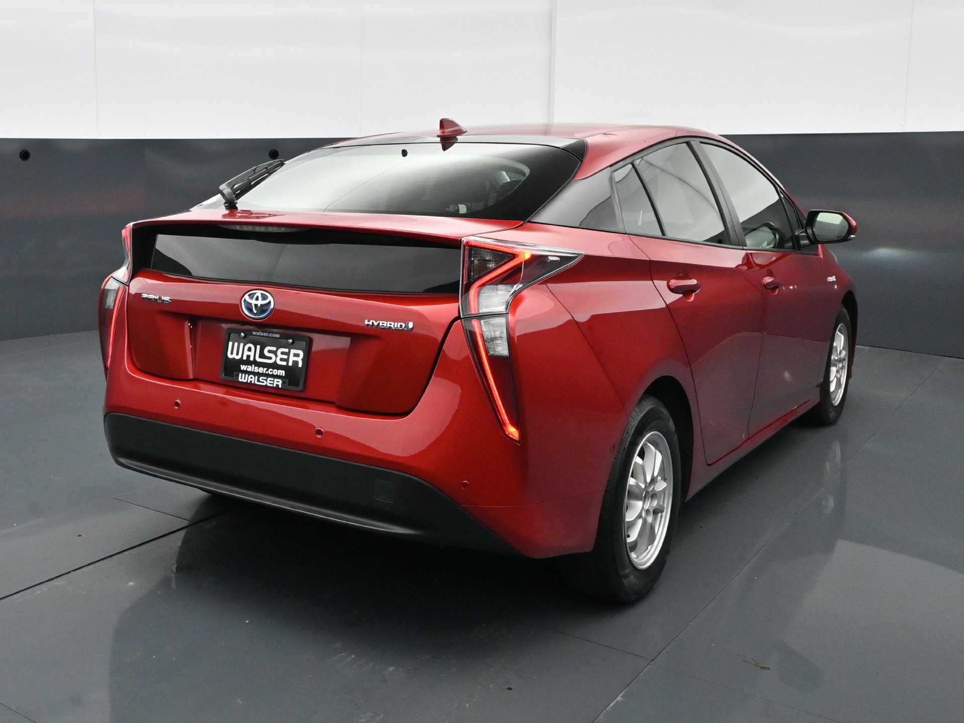 Used 2018 Toyota Prius Two w/ Prius Two Safety Plus Package FWD image 6