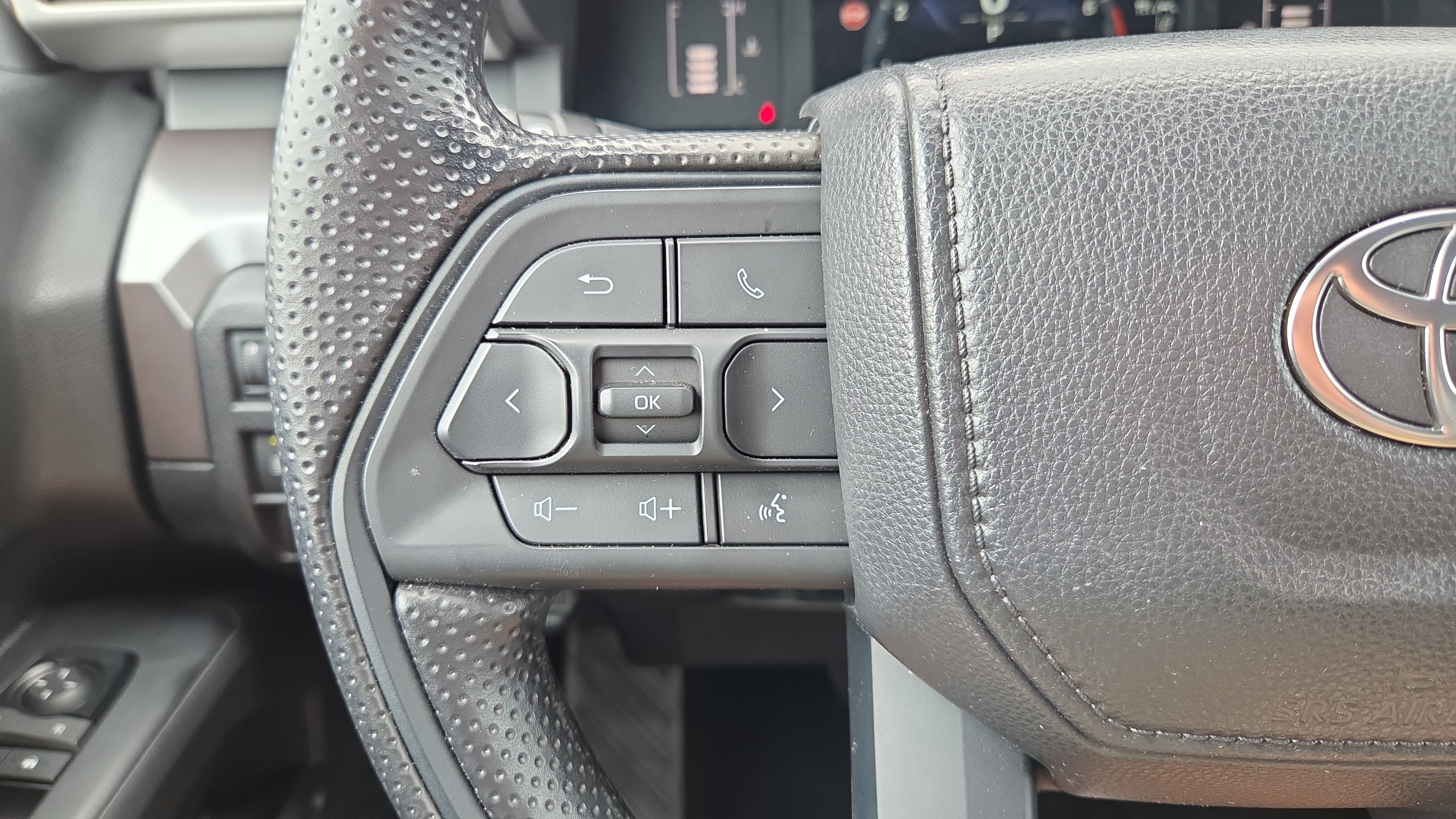 Certified 2024 Toyota Tacoma SR5 RWD image 28