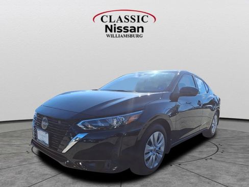 Used 2025 Nissan Sentra S image 1
