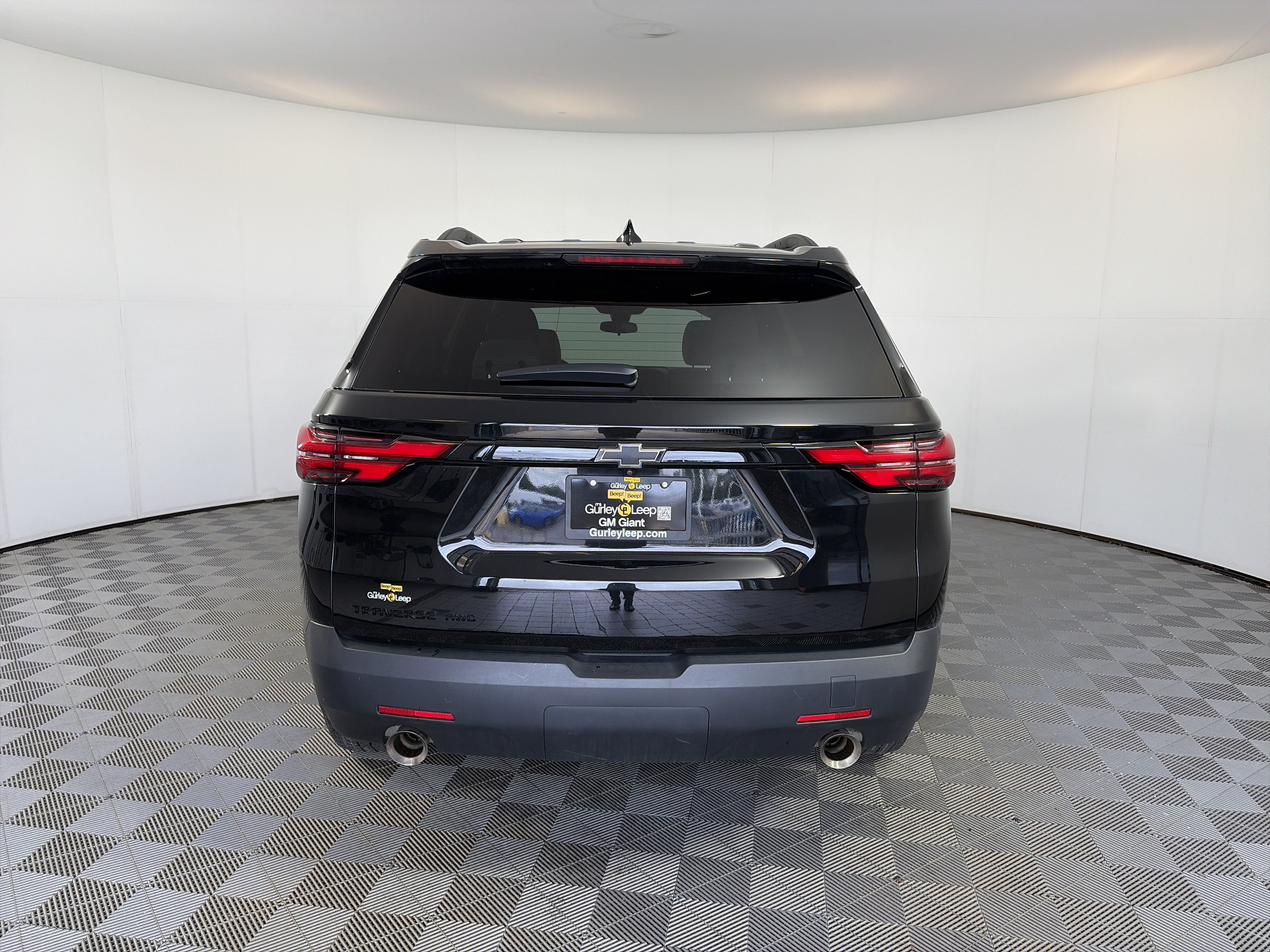 Certified 2023 Chevrolet Traverse LS w/ Midnight/Sport Edition AWD/4WD image 10