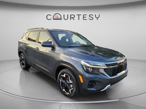 Used 2024 Kia Seltos EX FWD image 5