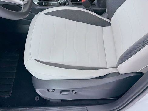 New 2026 Volkswagen Taos SE AWD/4WD image 19