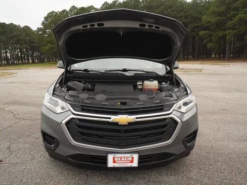 Used 2019 Chevrolet Traverse LS image 9