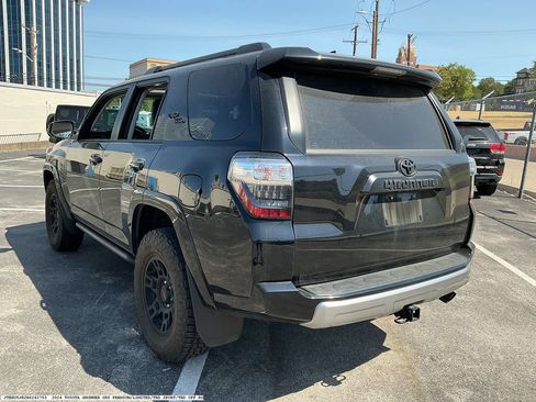 Used 2024 Toyota 4Runner TRD Off-Road Premium w/ Moonroof Package AWD/4WD image 5