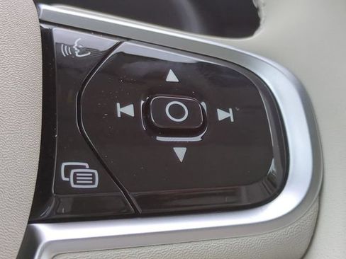 New 2026 Volvo XC60 B5 Ultra w/ Protection Package Premier AWD/4WD image 22