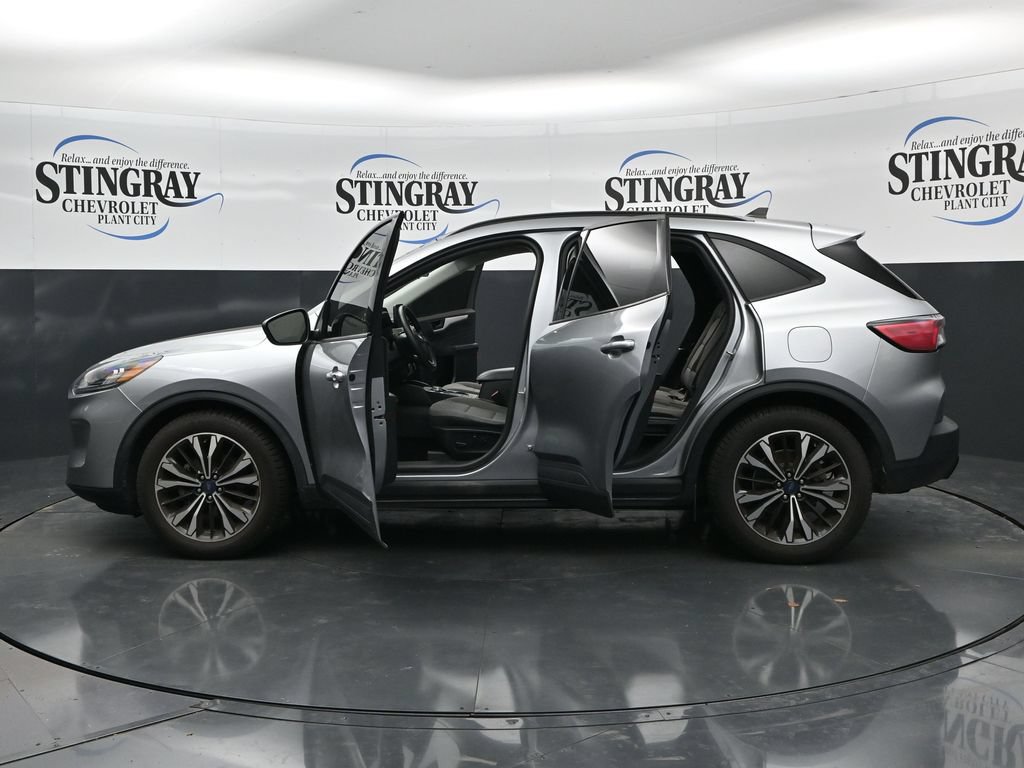 Used 2022 Ford Escape SE w/ SE Sport Appearance Package FWD image 46