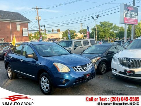 Used 2011 Nissan Rogue S AWD/4WD image 1
