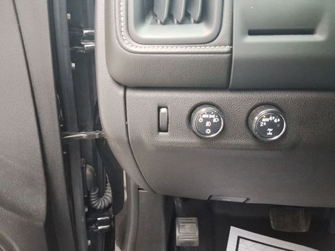 Used 2021 GMC Canyon Denali image 20