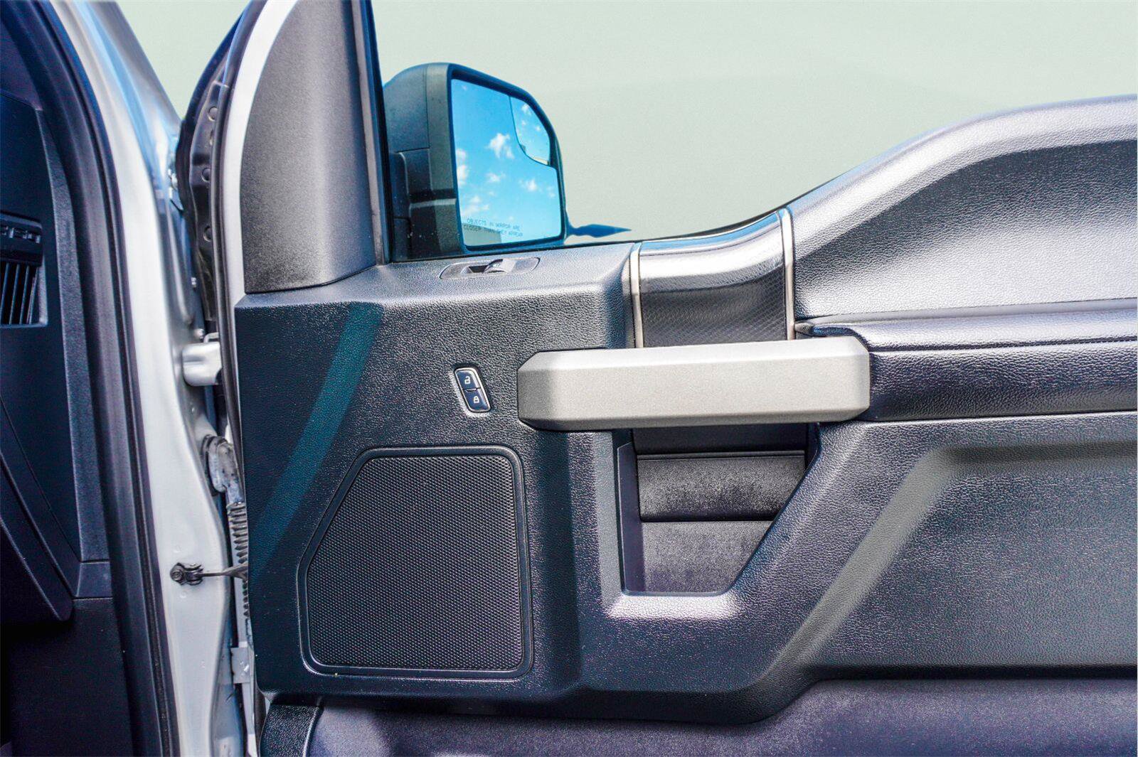 Used 2018 Ford F150 Raptor AWD/4WD image 19