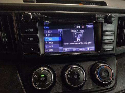 Used 2018 Toyota RAV4 LE w/ All Weather Liner Package AWD/4WD image 25