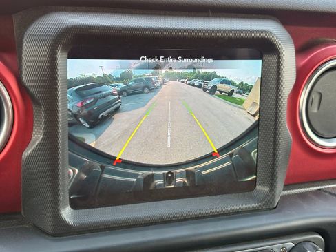 Used 2020 Jeep Wrangler Unlimited Rubicon AWD/4WD image 7