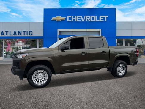 Certified 2023 Chevrolet Colorado W/T image 3