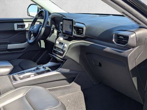 Used 2023 Ford Explorer XLT w/ Equipment Group 202A image 23