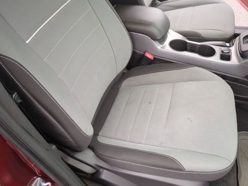 Used 2015 Ford Escape SE image 24