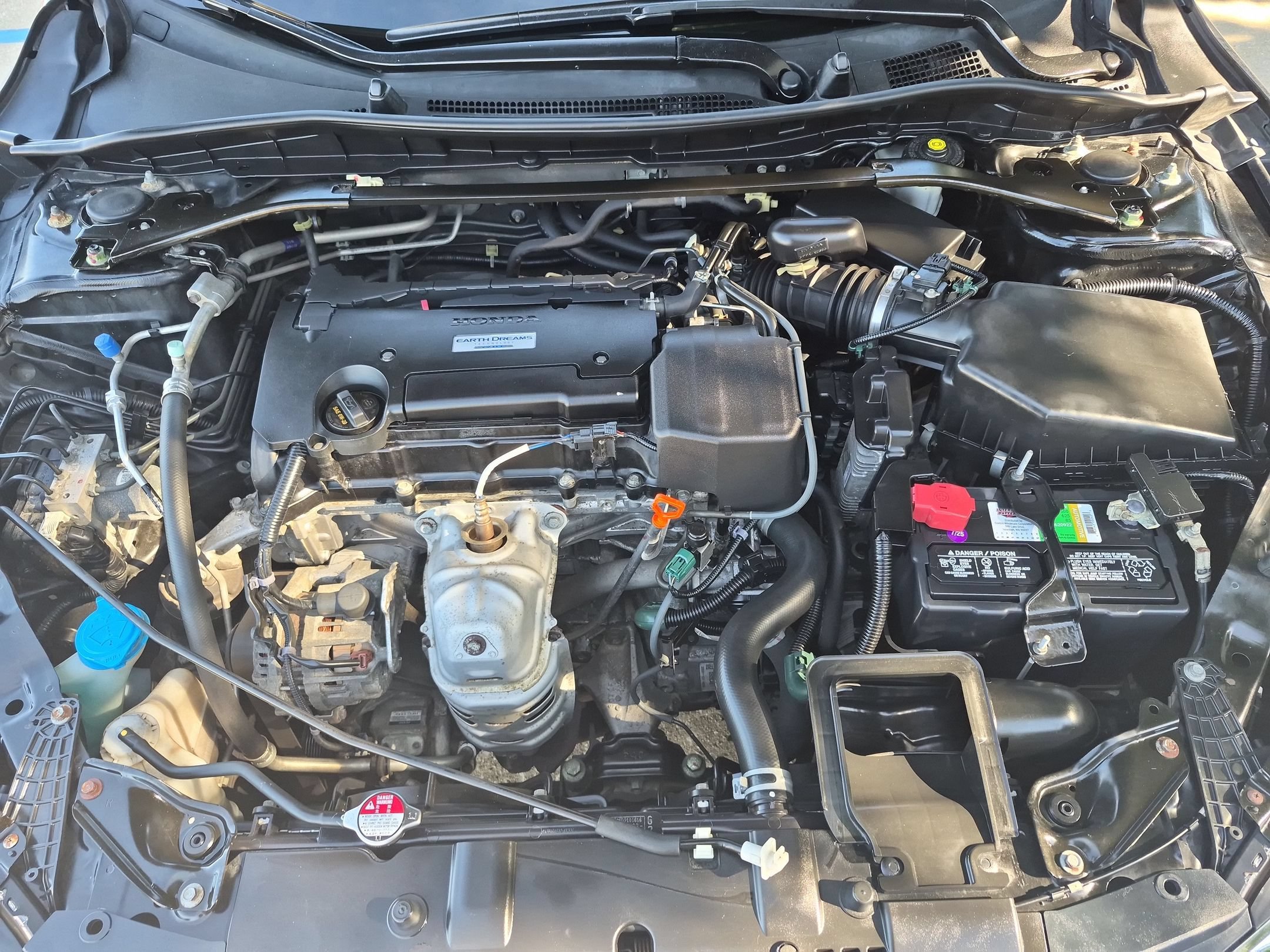 Used 2016 Honda Accord Sport image 30