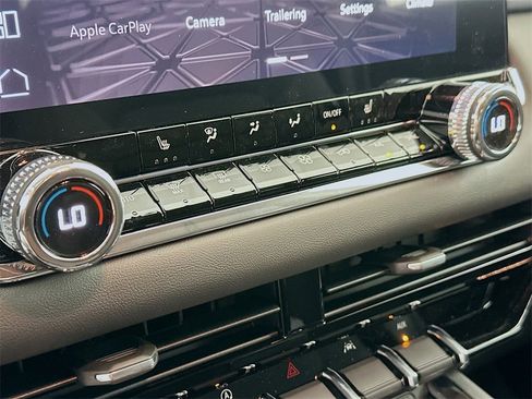 New 2026 GMC Canyon Elevation w/ Convenience Package image 16