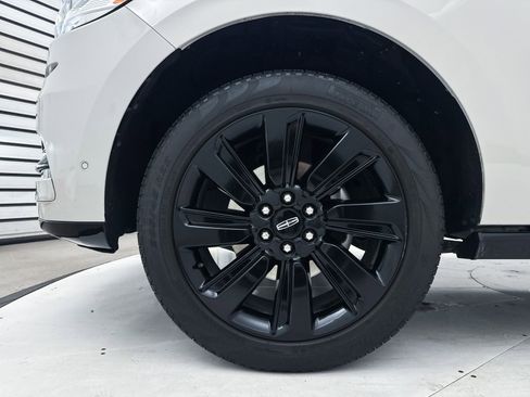 Used 2022 Lincoln Navigator Reserve image 17