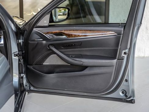 Used 2018 BMW 540i w/ M Sport Package RWD image 55
