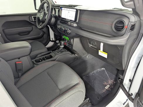 New 2025 Jeep Gladiator Rubicon w/ Safety Group image 36
