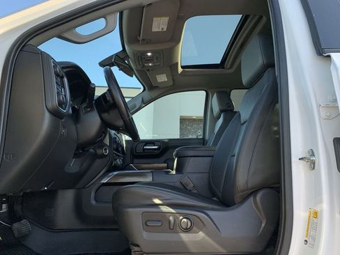 Used 2022 Chevrolet Silverado 1500 LT Trail Boss w/ Convenience Package II image 29