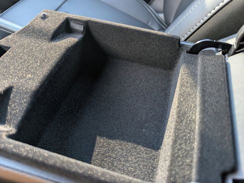 New 2025 Jeep Grand Cherokee L Limited image 34