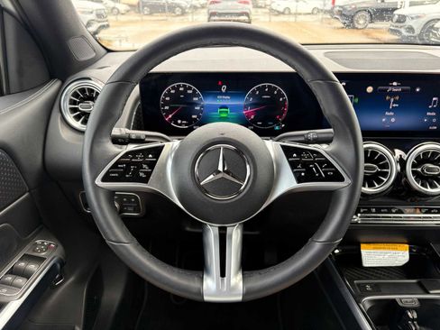 Used 2026 Mercedes-Benz GLB 250 image 23