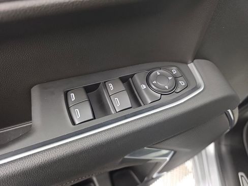 Used 2025 Chevrolet Silverado 1500 LT w/ Protection Package AWD/4WD image 13