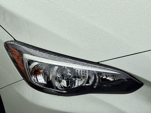 Used 2023 Subaru Crosstrek 2.0i Premium image 10