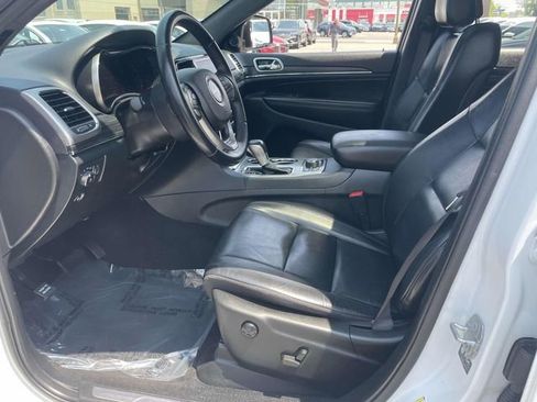 Used 2022 Jeep Grand Cherokee Limited image 22