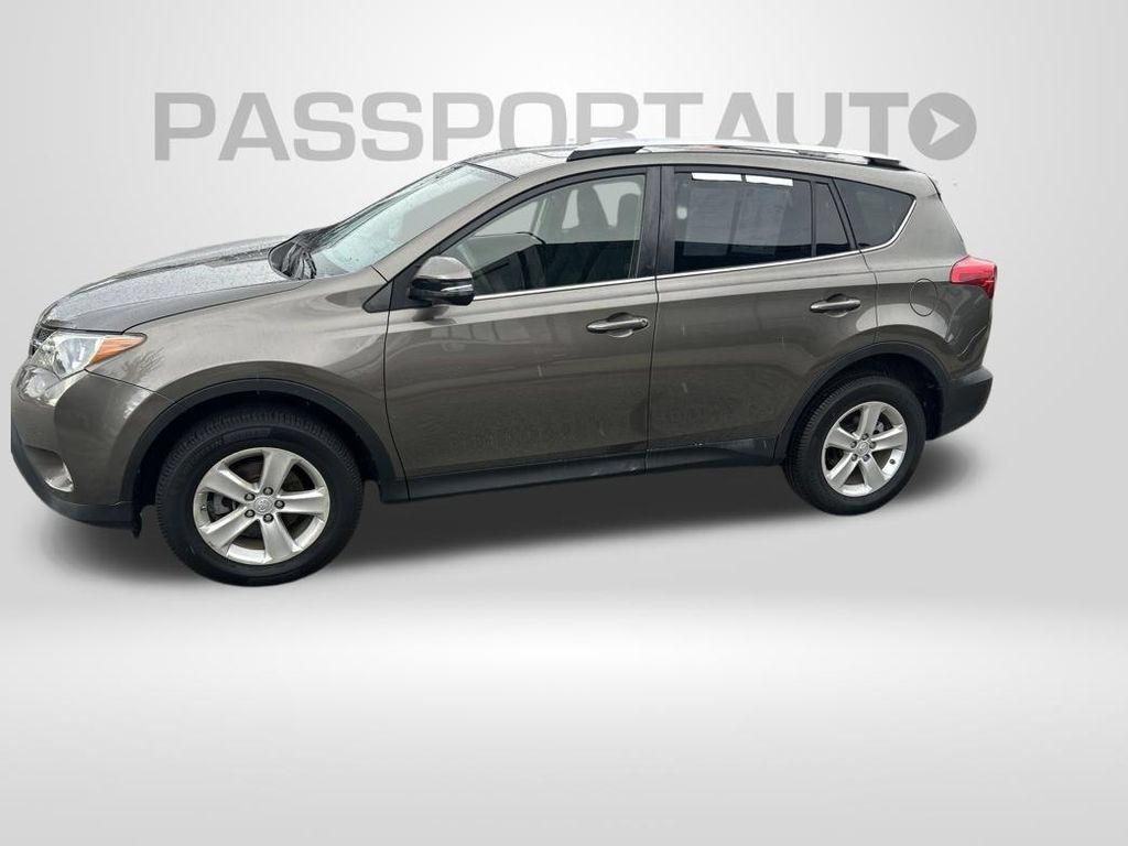 Used 2013 Toyota RAV4 XLE AWD/4WD image 1