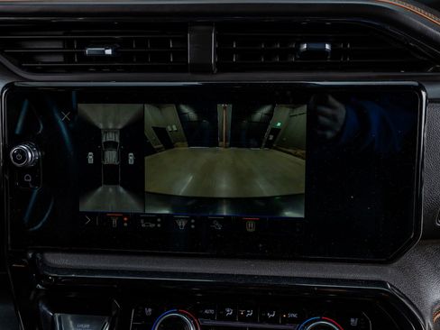 Used 2024 GMC Sierra 2500 AT4 w/ AT4 Premium Plus Package image 22