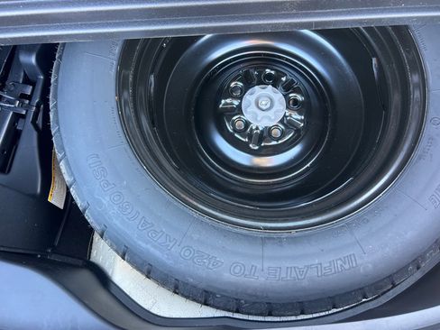 Used 2018 Toyota RAV4 Adventure image 24