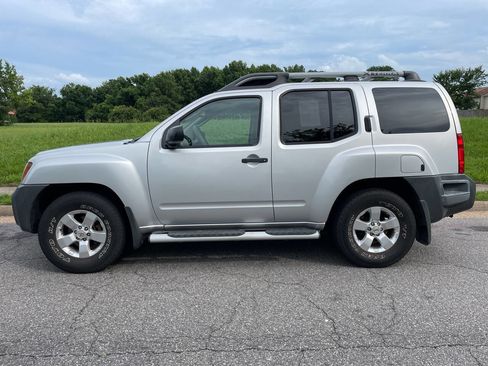 Used 2010 Nissan Xterra S image 2