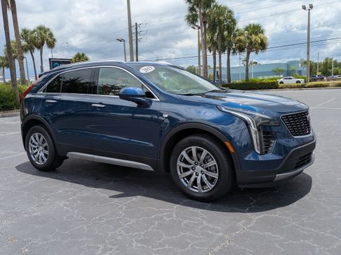 Used 2019 Cadillac XT4 Premium Luxury FWD image 7