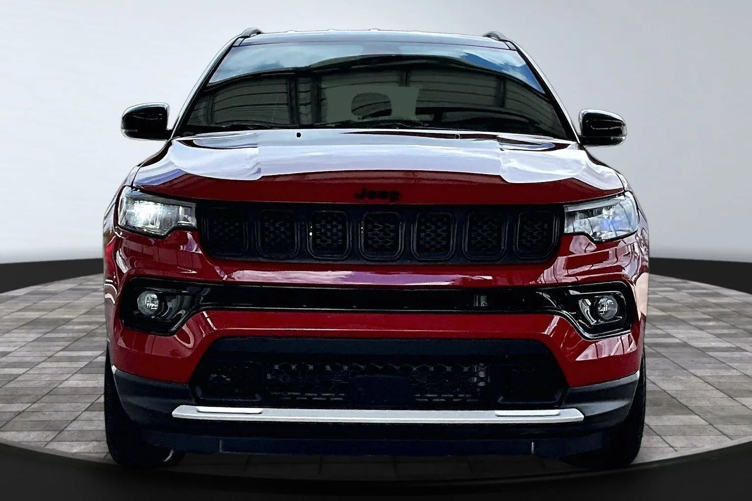 Used 2023 Jeep Compass Limited AWD/4WD image 2