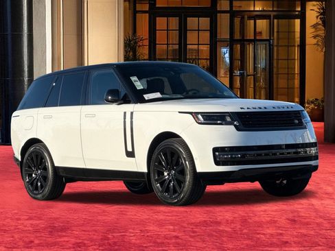 New 2025 Land Rover Range Rover SE image 8