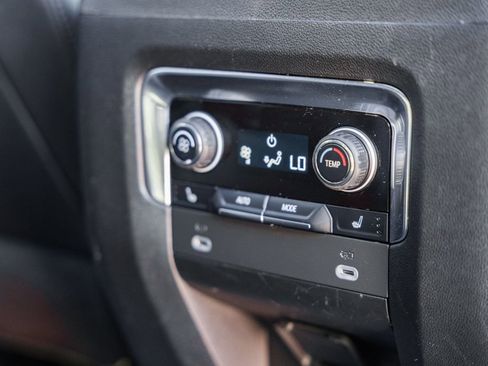 Used 2023 Chevrolet Tahoe High Country image 40