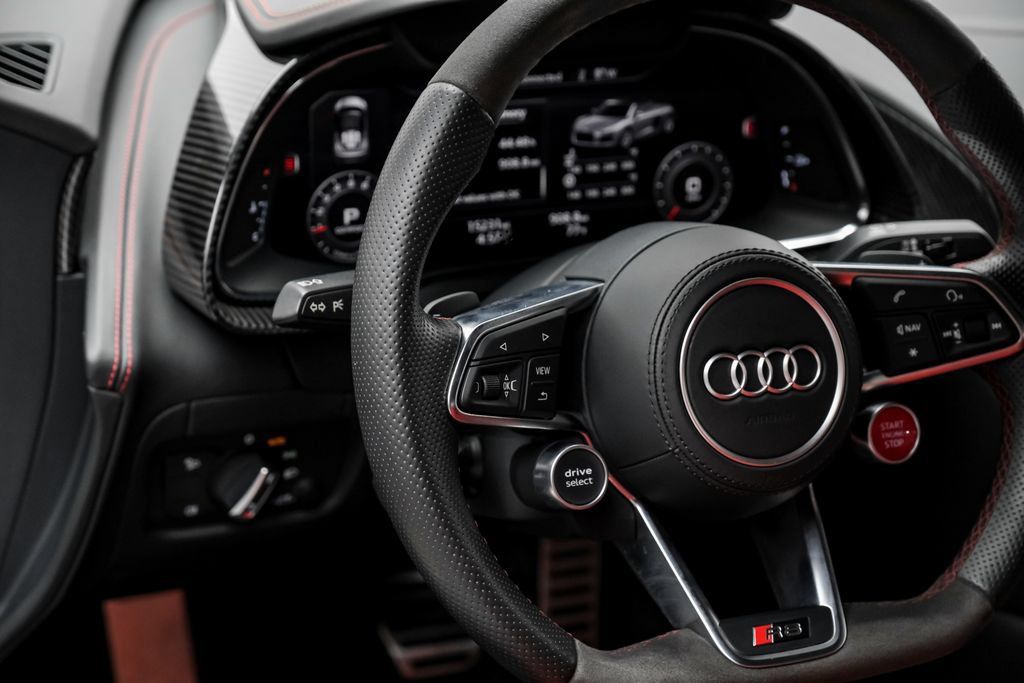 Used 2018 Audi R8 V10 AWD/4WD image 28