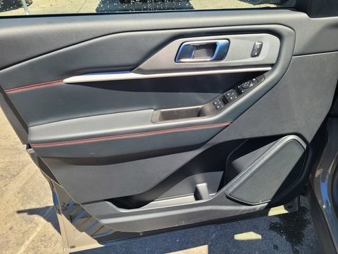New 2026 Ford Explorer ST-Line w/ ST-Line Street Pack AWD/4WD image 8