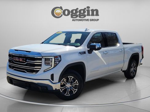 Used 2024 GMC Sierra 1500 SLT image 1